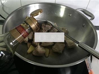 茶树菇土豆排骨煲的做法图解3