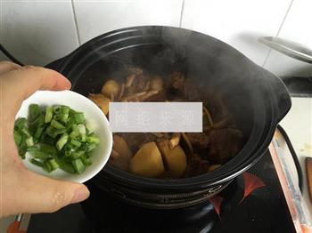 茶树菇土豆排骨煲的做法图解9