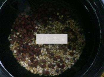 红豆薏仁燕麦粥的做法图解6