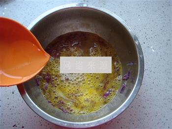 紫甘蓝炒鸡蛋的做法步骤2