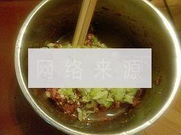 白菜猪肉水饺的做法步骤6