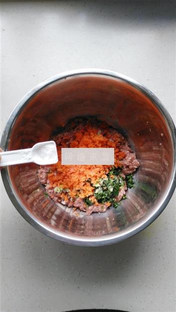 灌汤羊肉蒸饺的做法步骤5