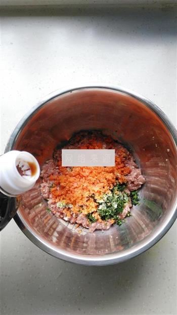 灌汤羊肉蒸饺的做法步骤6