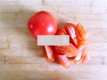 家常番茄鸡蛋面的做法图解1