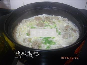 牛肉丸金针菇汤的做法步骤4