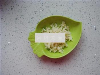 蒜蓉菠菜的做法步骤2