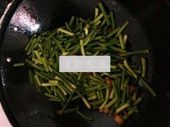 蒜苔炒肉的做法图解8
