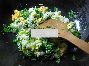 鸡蛋菠菜炒饭的做法步骤6
