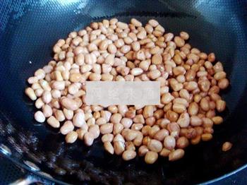 油炒花生米的做法步骤2