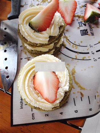 抹茶草莓裸蛋糕的做法步骤16