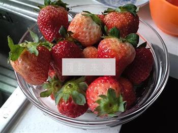 红丝绒草莓蛋糕的做法步骤10