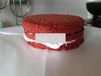 红丝绒草莓蛋糕的做法步骤13