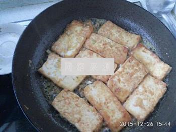 煎闷豆腐的做法步骤10