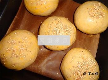 花生芝麻小面包的做法步骤12