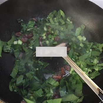 腊肠青菜炒饭的做法步骤4