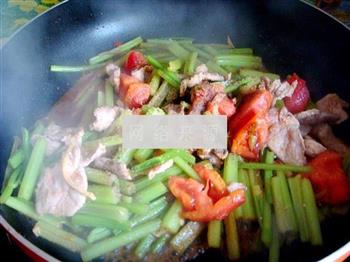 芹菜炒肉片的做法步骤11