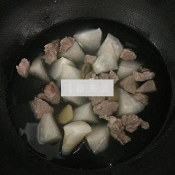 羊肉白萝卜汤的做法图解11