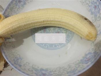 奶香香蕉被蛋饼的做法步骤1