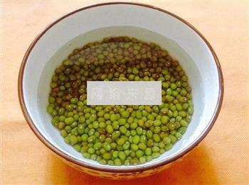 绿色健康豆芽的做法步骤1