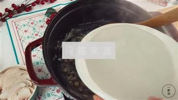 奶油蘑菇浓汤的做法图解4