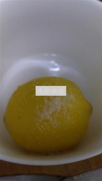 蜂蜜柠檬水的做法图解1