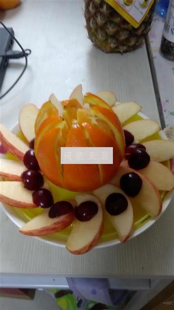 花形状的水果拼盘的做法步骤4