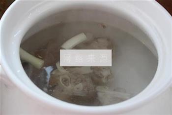 芸豆猪蹄汤的做法图解3