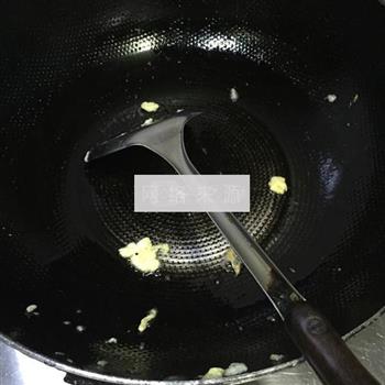 芹菜炒鸡蛋的做法步骤5