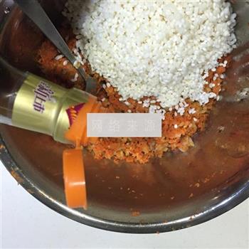 胡萝卜糯米蒸排骨的做法步骤4