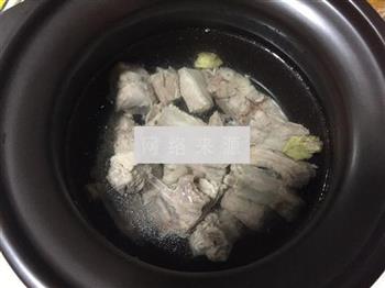冬瓜排骨汤的做法步骤3