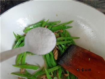 肉丝炒豆角的做法步骤9