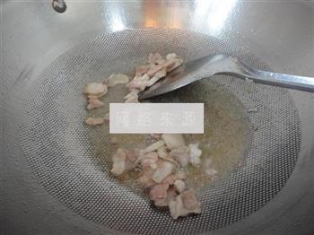 木耳炒白菜土豆干的做法步骤5