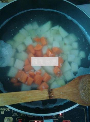 杂蔬咖喱饭的做法步骤3
