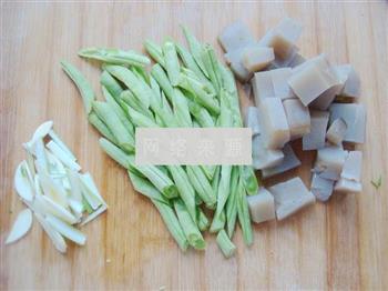 四季豆炒凉粉的做法步骤2