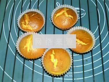 鹅蛋黄海绵小蛋糕的做法步骤12
