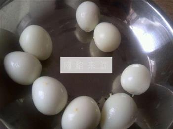 平菇豆腐入味鹌鹑蛋的做法图解1