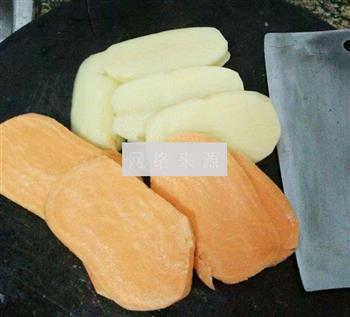 土豆红薯蒸花肉的做法步骤5