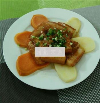 土豆红薯蒸花肉的做法步骤8