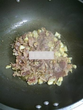 蒜头炒肉片的做法图解6
