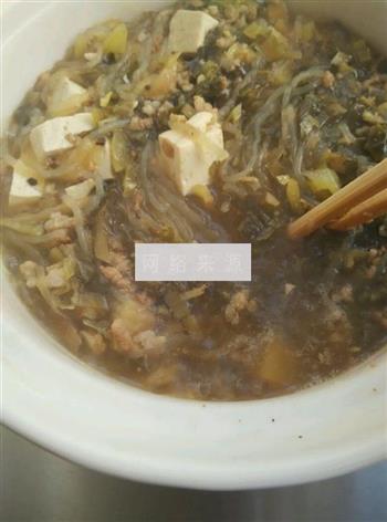 肉末豆腐酸菜粉丝煲的做法步骤11