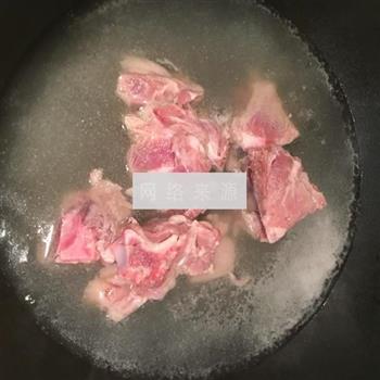 排骨海鲜粥的做法图解4