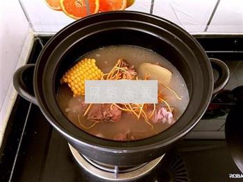 红豆薏米脊骨汤的做法步骤5