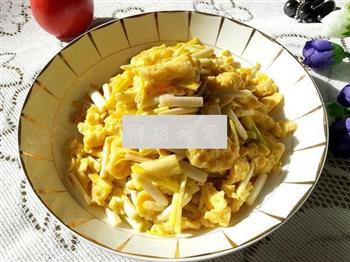 蒜黄炒鸡蛋的做法步骤7