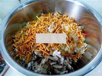 青椒外婆肉菜盒的做法步骤3