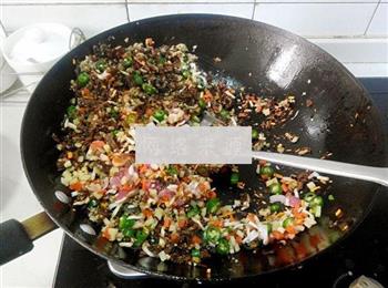 青椒外婆肉菜盒的做法步骤6