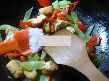 红椒油豆腐炒莴笋的做法图解9