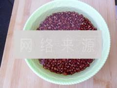 蜜红豆的做法步骤1