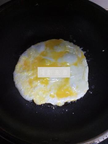 韭黄炒鸡蛋的做法图解3