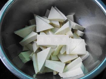 腊肉烩豆腐的做法步骤2