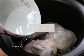 姜葱砂锅鸡的做法步骤7